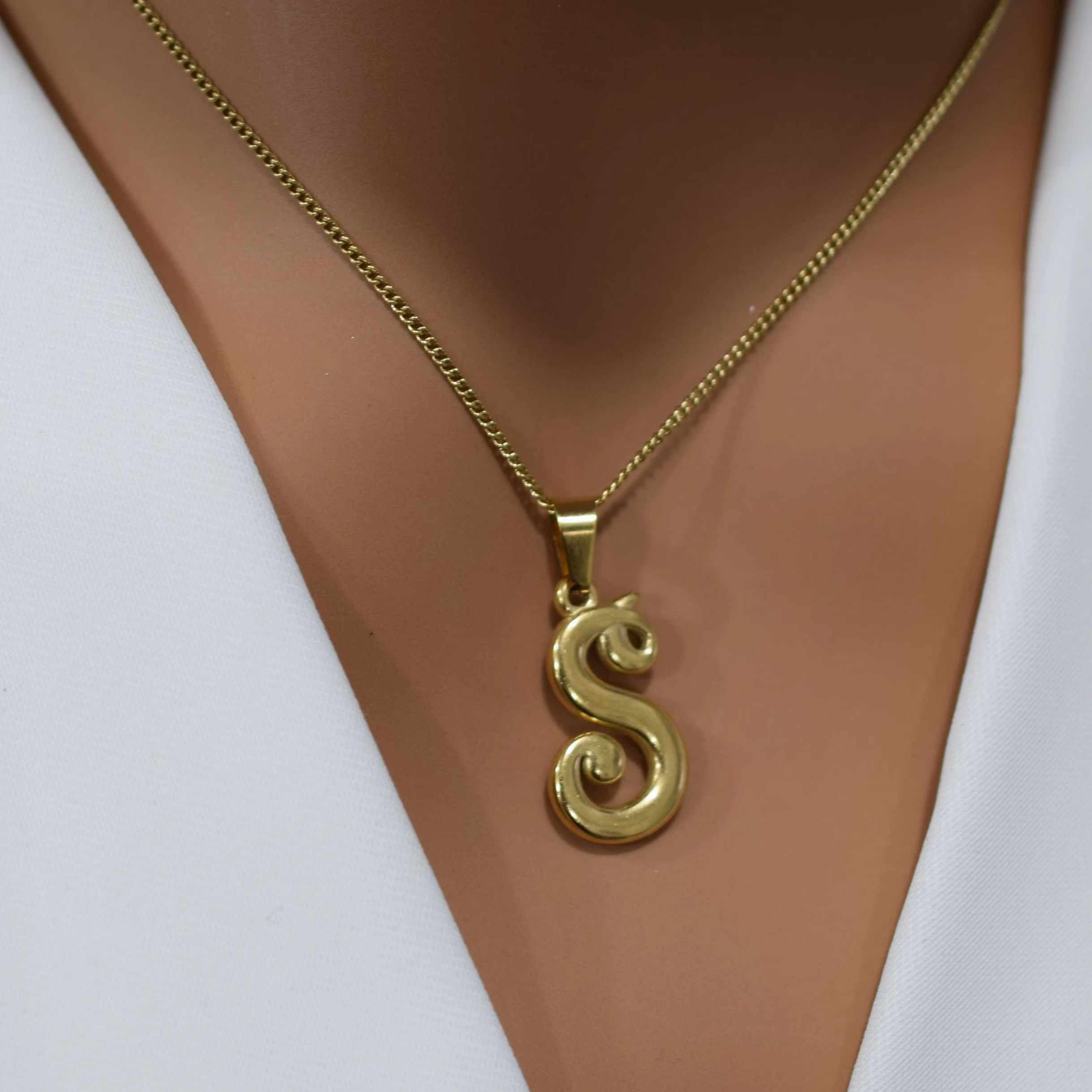 Initial Letter Necklace 18K Gold - 18k gouden roestvrijstalen vintage alfabet hanger