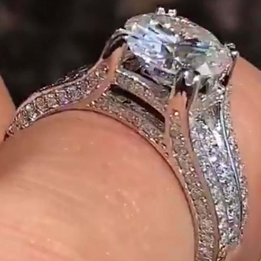 Aangepaste massief 14K witgoud - Moissanite Engagement Ring 1 Carat recensie en prijs