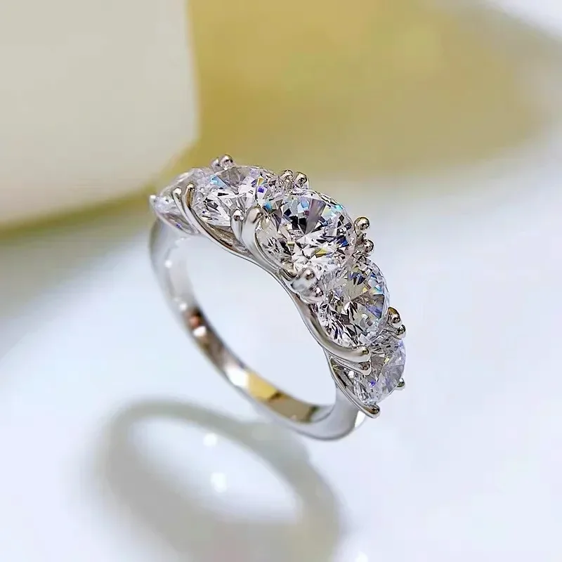 Luxe 18K witgouden trouwring v - Moissanite Engagement Ring 1 Carat recensie en prijs