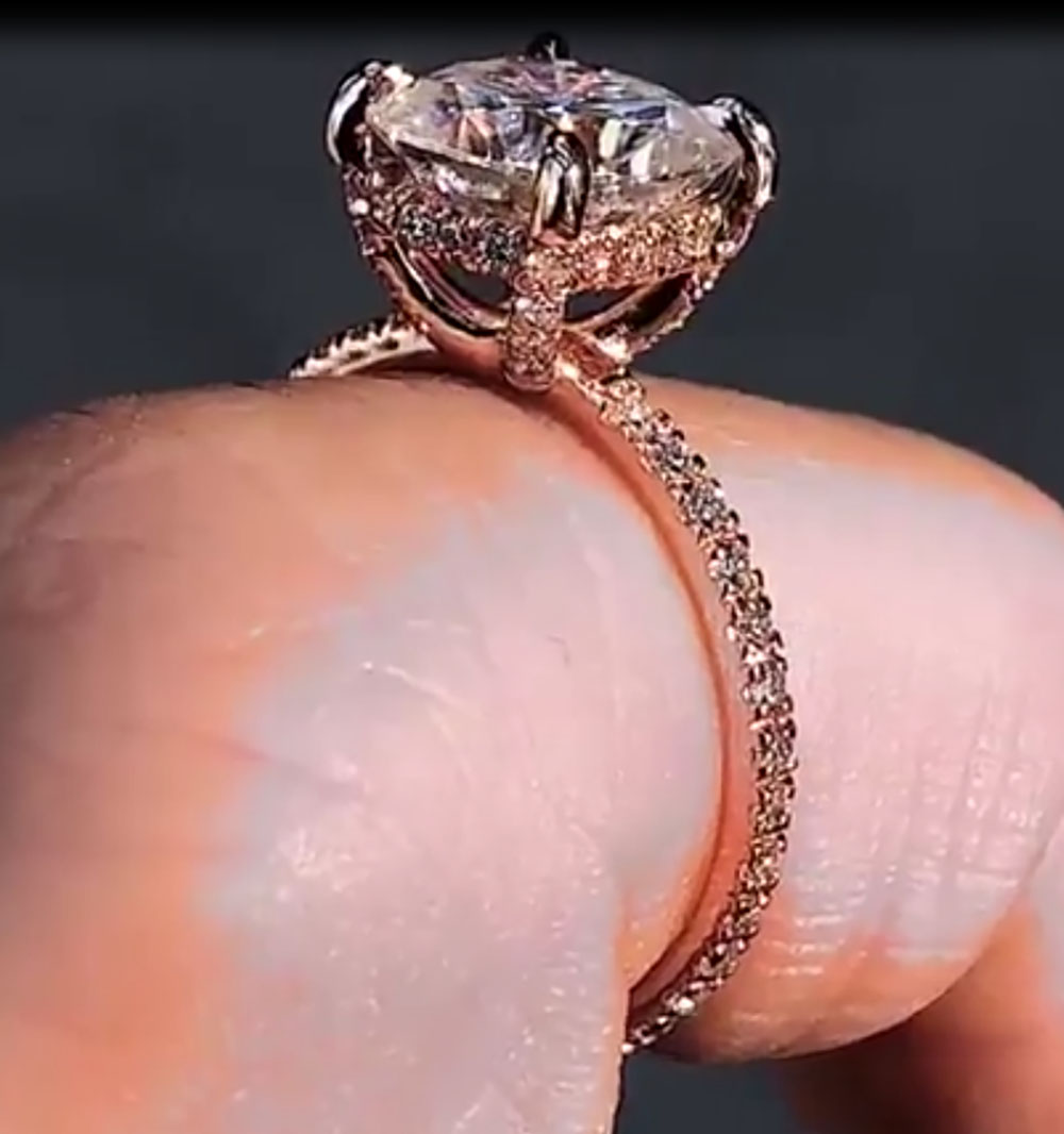 Aangepaste massief 14K Rose Go - Moissanite Engagement Ring 1 Carat recensie en prijs