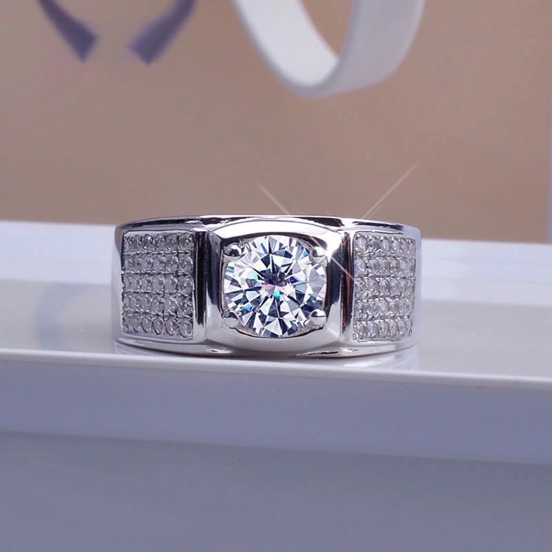 Nieuwe vierklauw simulatie Moi - Moissanite Engagement Ring 1 Carat recensie en prijs