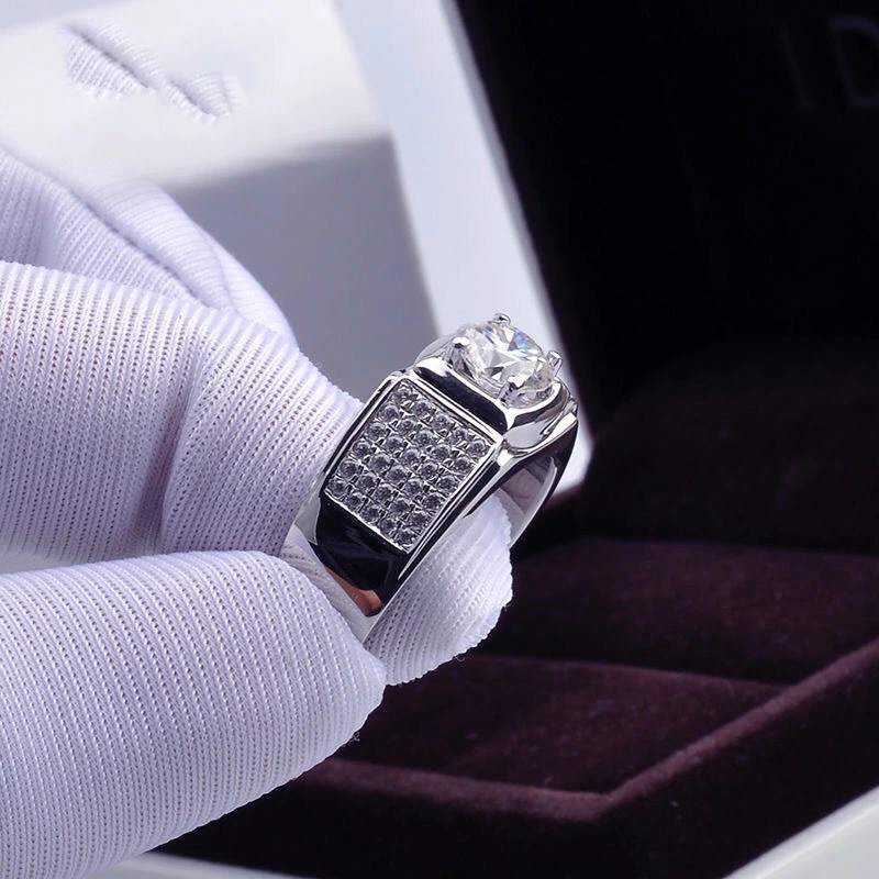 Nieuwe vierklauw simulatie Moi - Moissanite Engagement Ring 1 Carat recensie en prijs