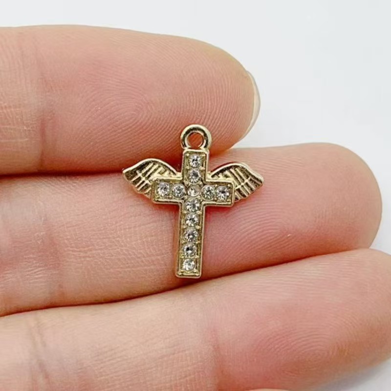 10 stuks diamanten bezette gou - Cross Pendant Necklace Gold recensie en prijs