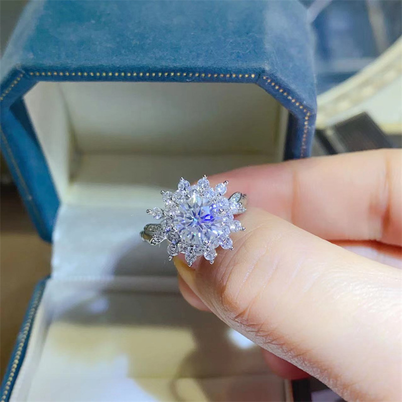 Luxe witgouden massief platina - Moissanite Engagement Ring 1 Carat recensie en prijs